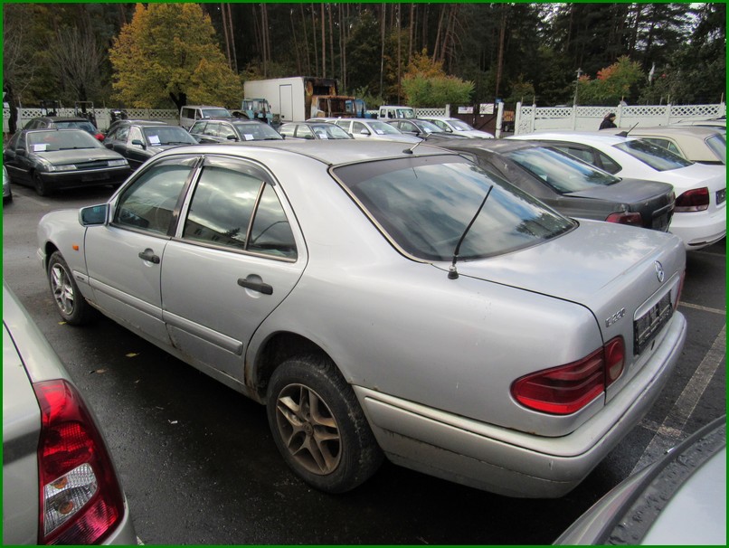 Mercedes-Benz, E210 D, 1996
