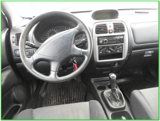 Mitsubishi, Space Star, 2001