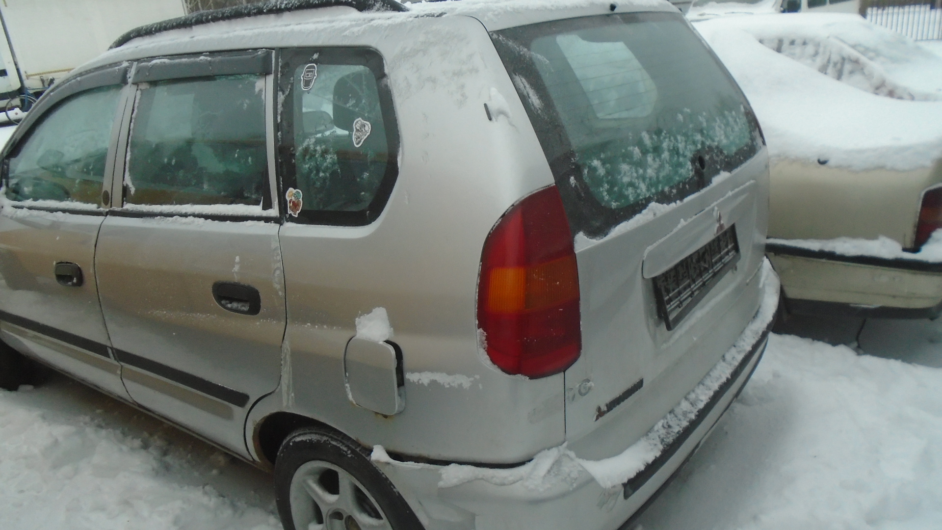 Mitsubishi, Space Star, 1999