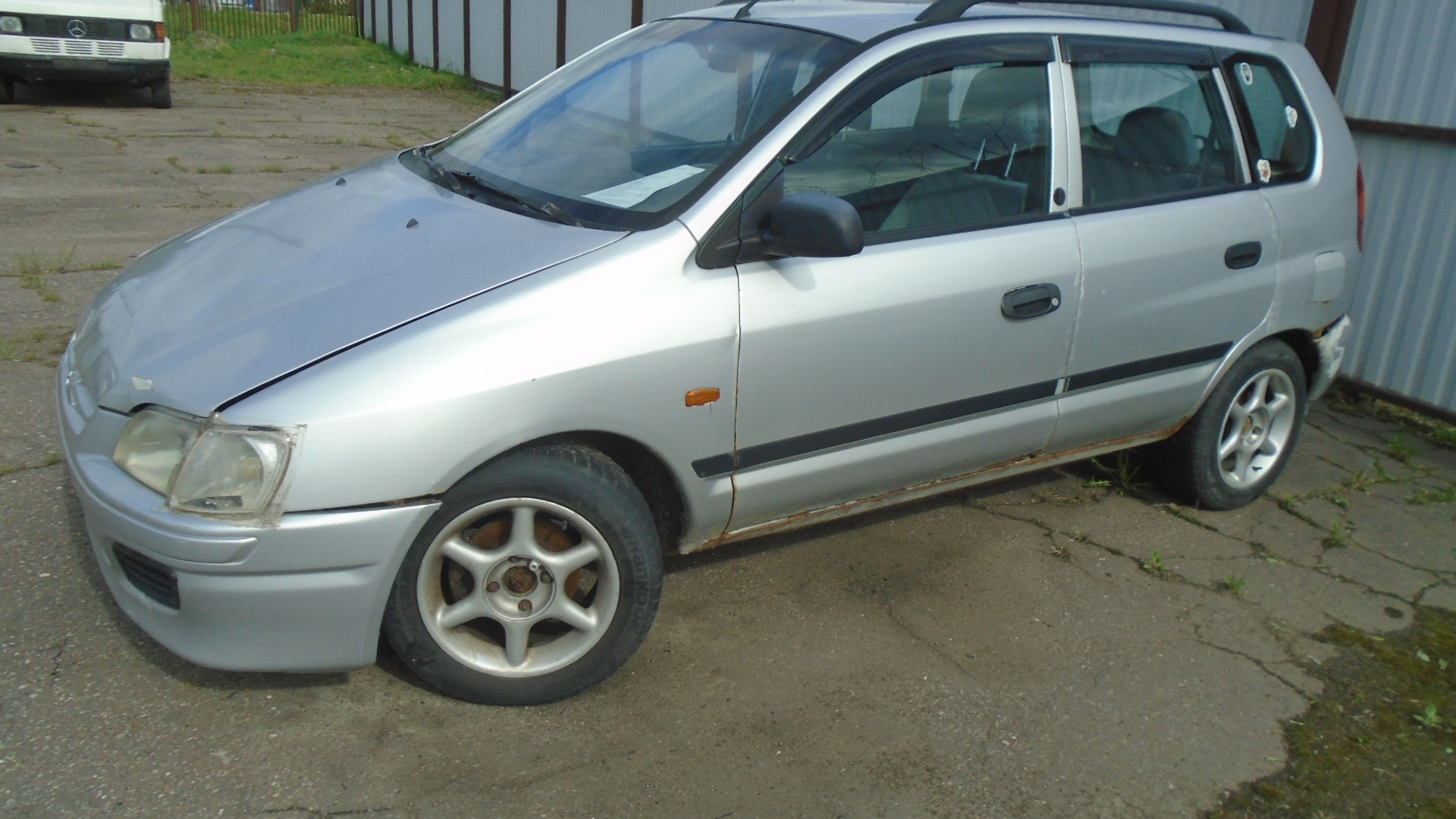 Mitsubishi, Space Star, 1999