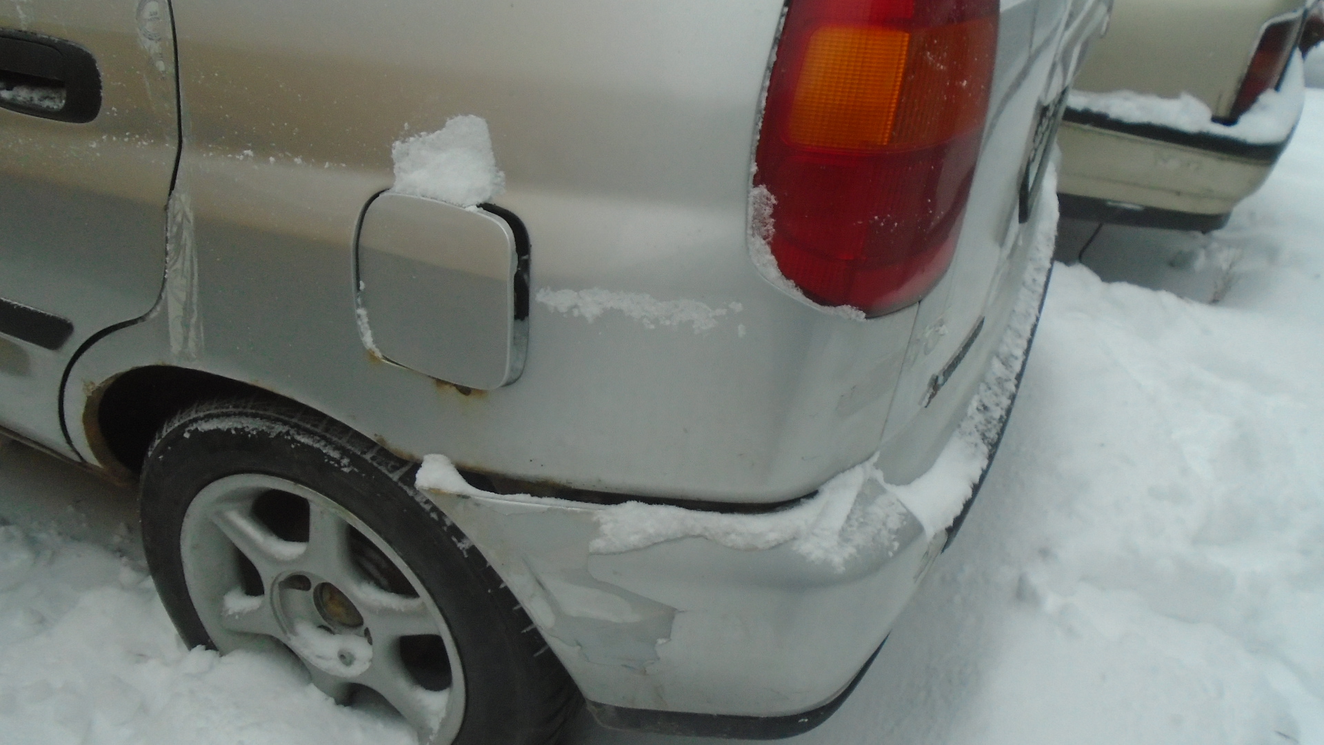 Mitsubishi, Space Star, 1999