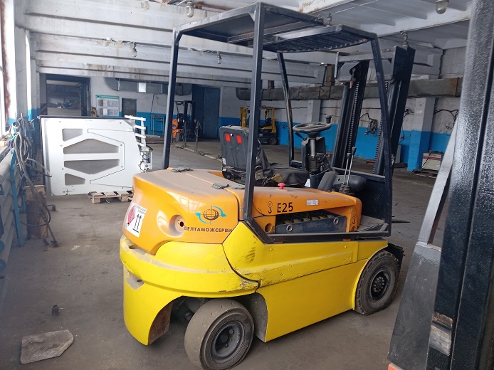 Амкодор, Е25, 2011