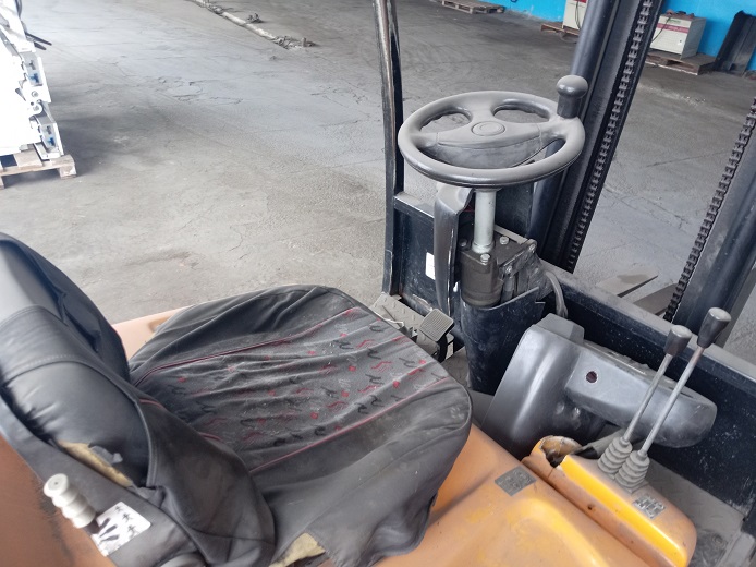 Амкодор, Е25, 2011