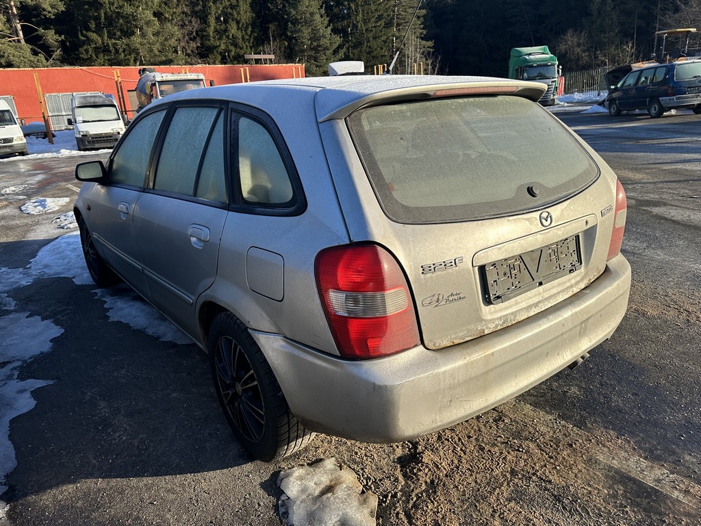 Mazda, 323 F, 2001