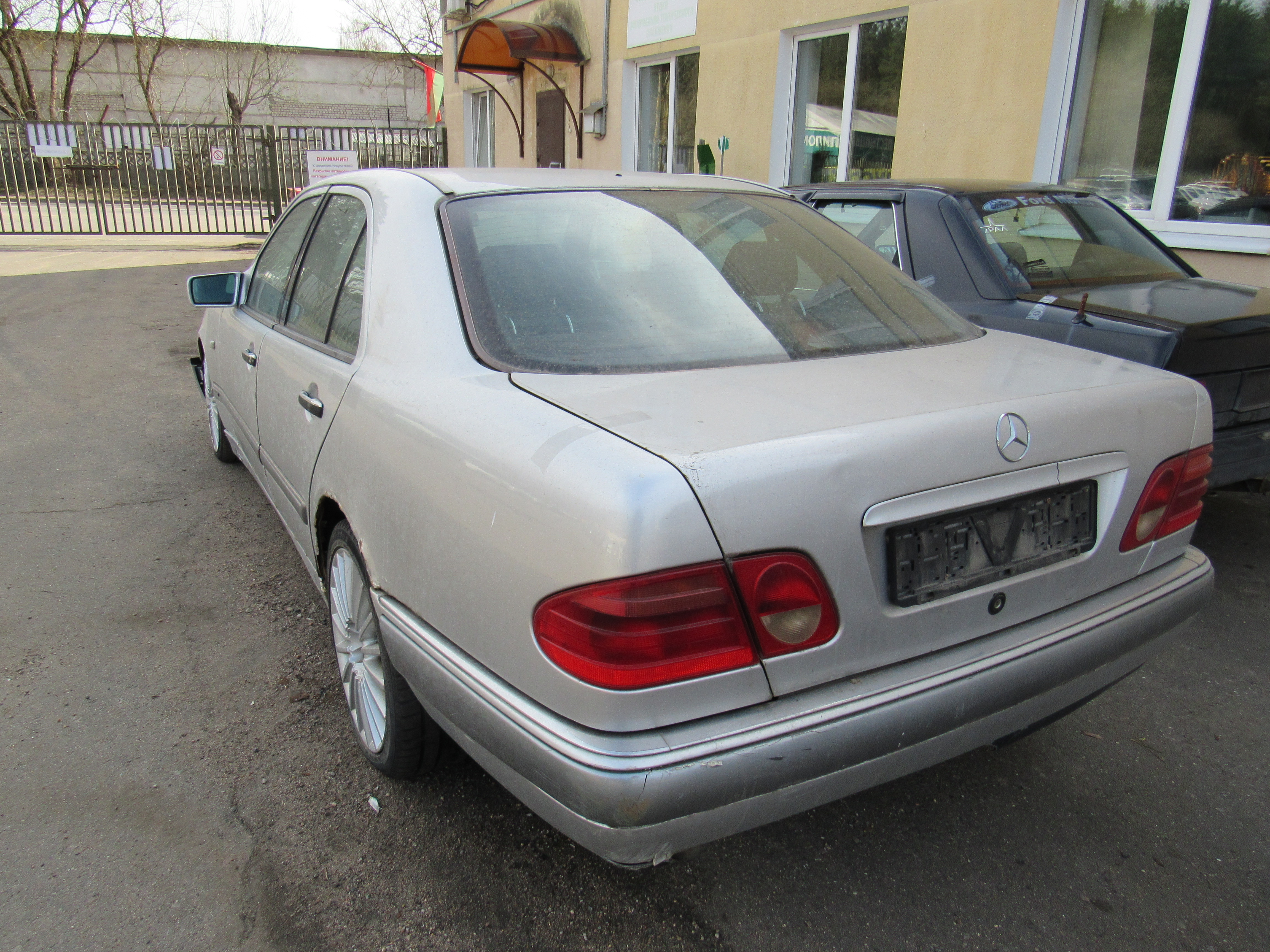 Mercedes-Benz, E250 Td , 1998