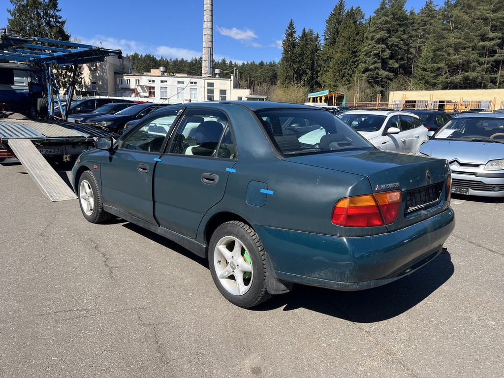 Mitsubishi, Carisma, 1997