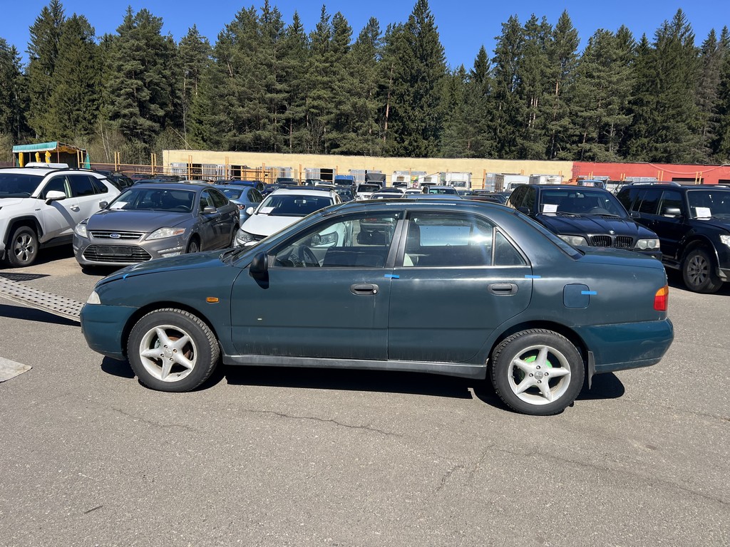 Mitsubishi, Carisma, 1997