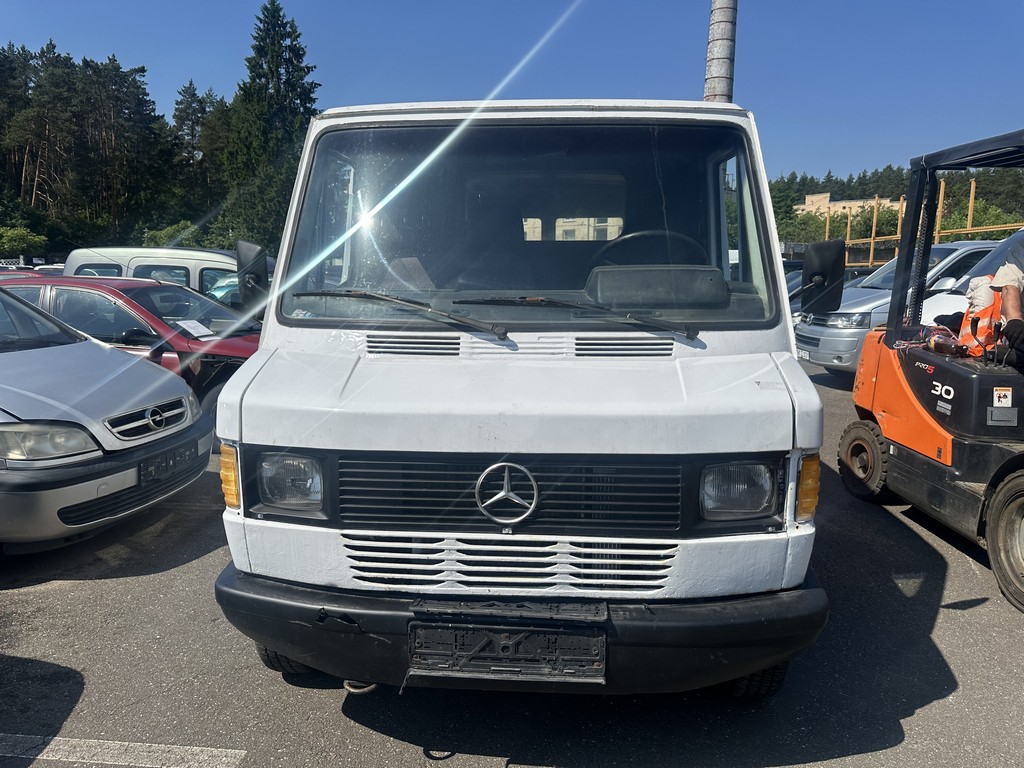 Mercedes-Benz, 209, 1989