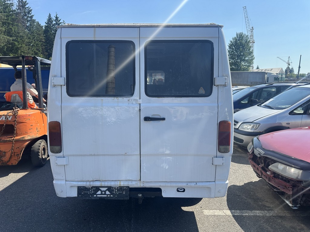 Mercedes-Benz, 209, 1989