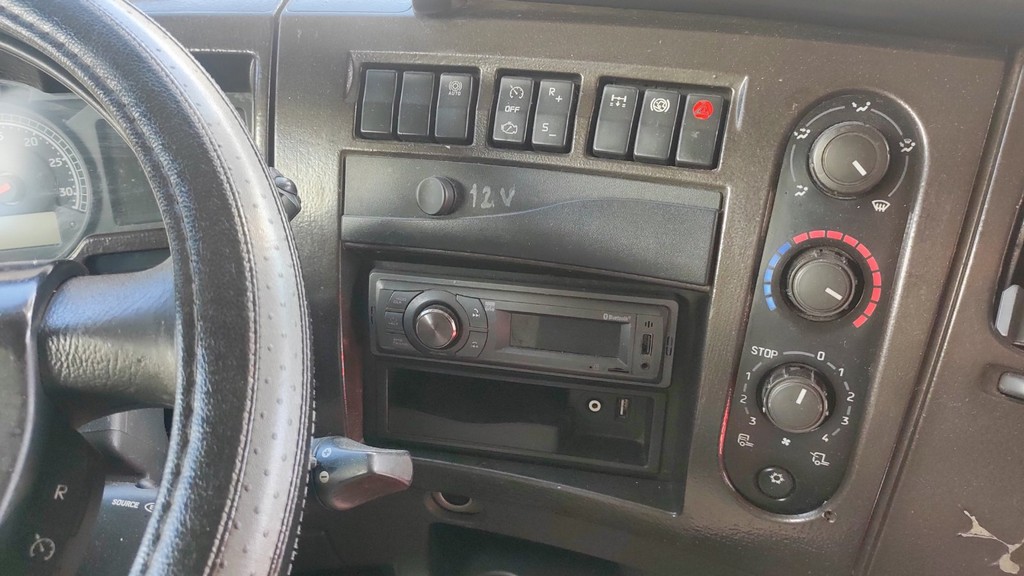 Renault, Premium, 2011