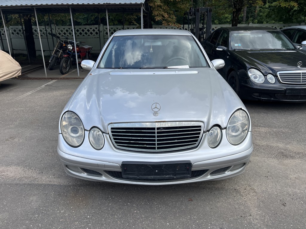 Mercedes-Benz, E220, 2005