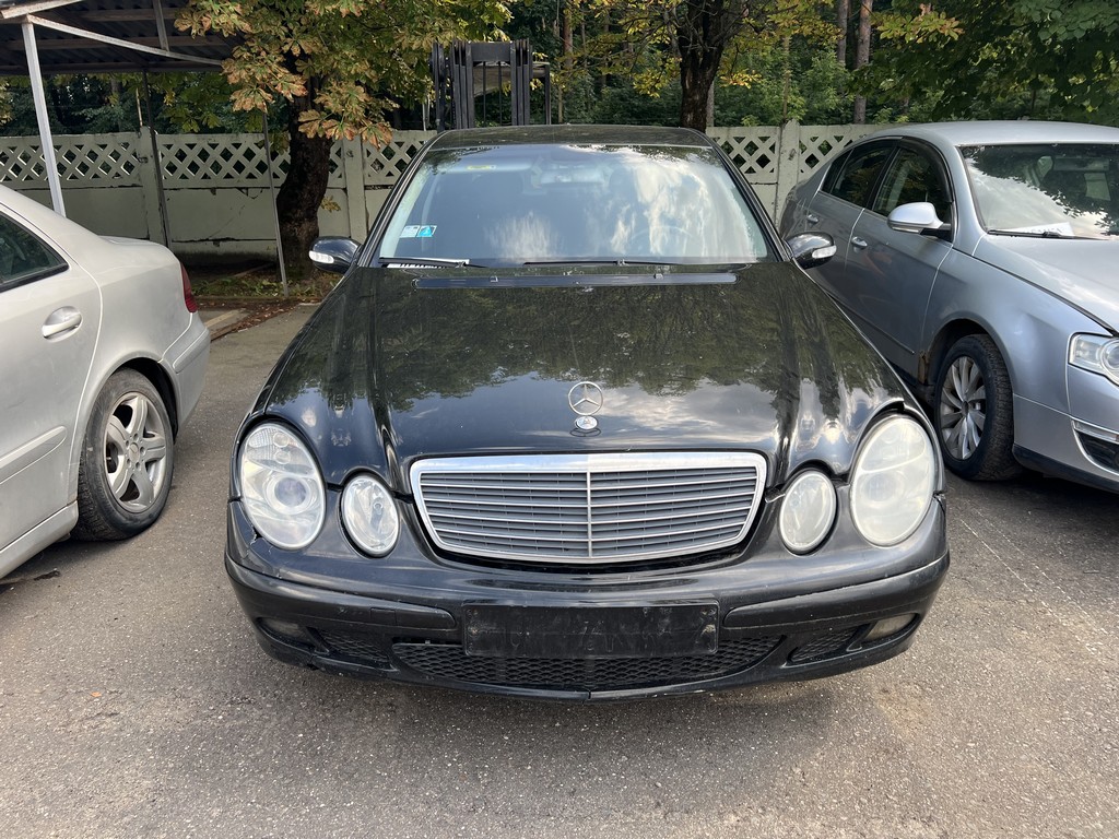 Mercedes-Benz, E220, 2003
