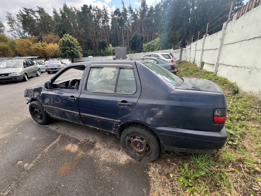 Volkswagen, Vento, 1996
