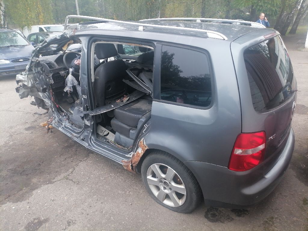 Volkswagen, Touran, 2005
