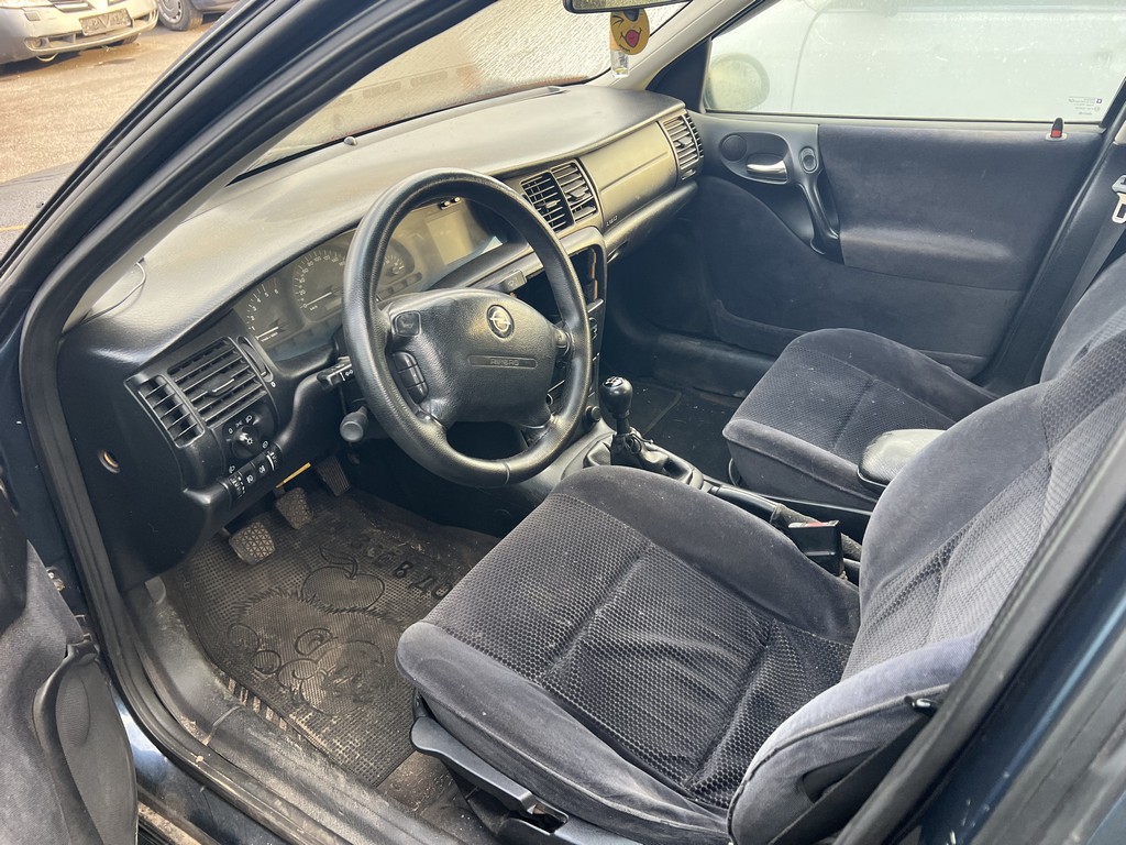 Opel, Vectra, 2001