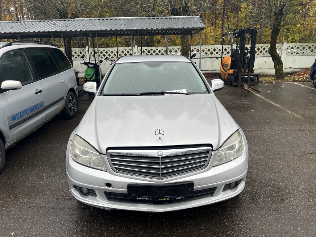Mercedes-Benz, C200