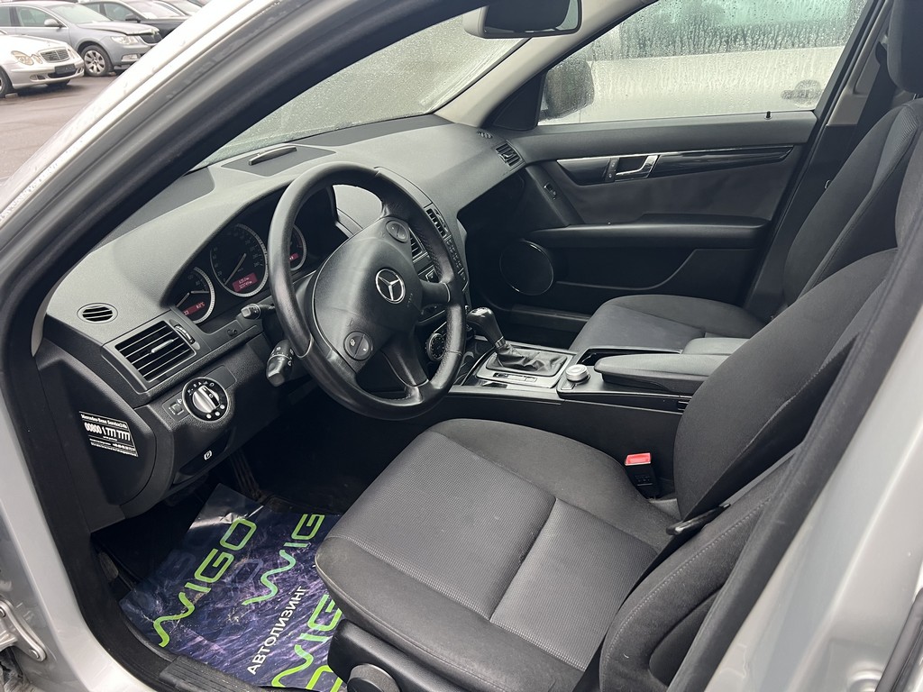 Mercedes-Benz, C200