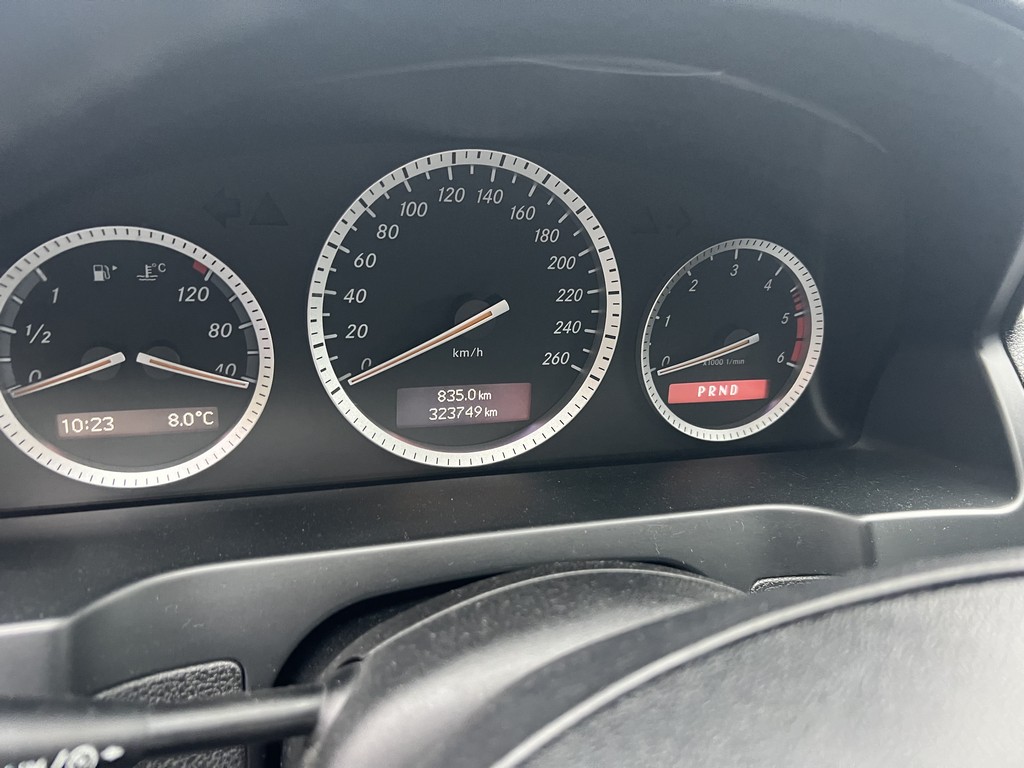 Mercedes-Benz, C200