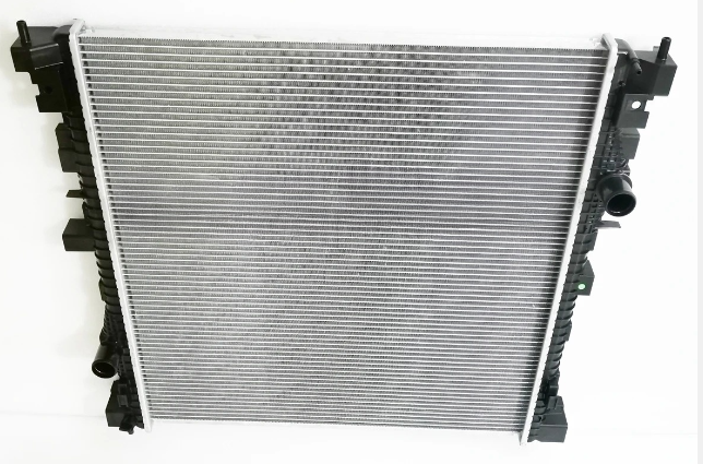 Радиатор охлаждения L1M38005AE . г.в.: 2021. заводской (серийный) номер: н/у. страна-производитель: США. состояние: новое. применимость: легковые автомобили Ford Explorer