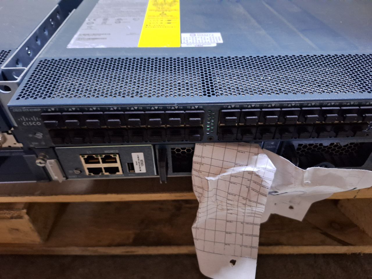 Коммутатор Cisco . модель UCS-FI-6248UP. SN: 68-3976-02JO 1шт.. 68-3976-02LO 5шт. корпус металический. с элементами потертости. царапинами. производство ну . Имущество подлежит реализации в качестве запасных частей в неразобранном виде