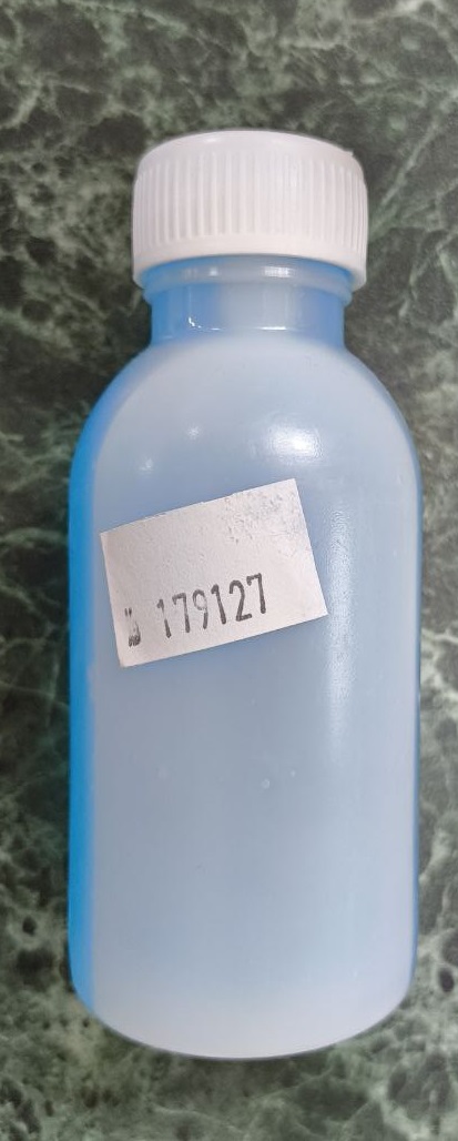 Жидкость для принтера голубого цвета. объем отсутствует. артикул отсутствует. изготовитель отсутствует. состав неизвестен. страна производства неизвестна. срок годности неизвестен