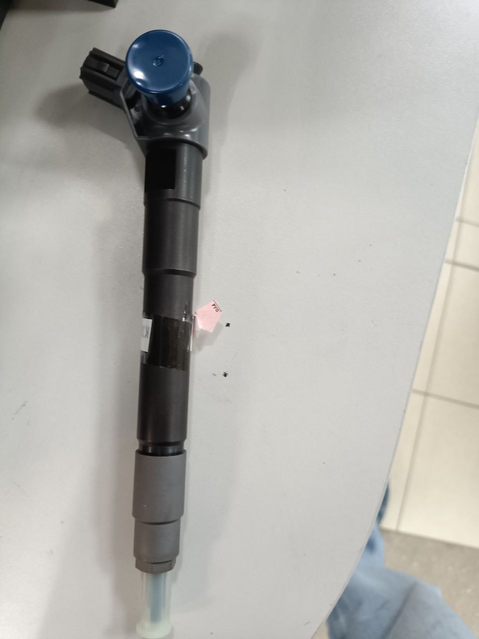 Форсунка DENSO DCRI401100 . г.в.: ну. заводской (серийный) номер: 11G01564. страна-производитель: ну. состояние: новое. применимость: легковые автомобили Mitsubishi L200