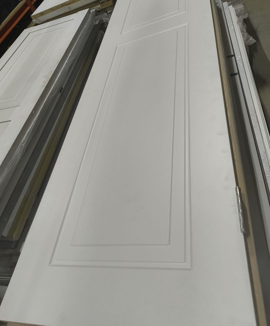 Дверные полотна межкомнатные в ассортименте б/у. частично в упаковке. частично с фурнитурой. эмаль. экошпон. эмалит