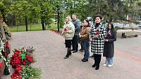 Возложение цветов к памятнику погибшим в годы Великой Отечественной войны к 80-летию Победы в Великой Отечественной войне  