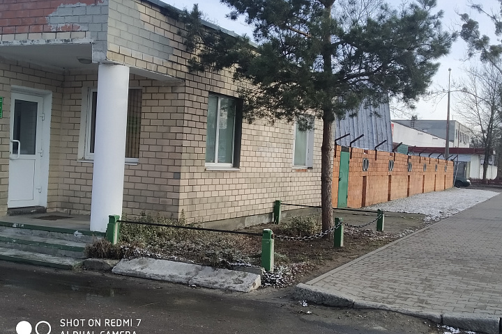 Часть капитального строения с инвентарным номером 100/С-2484, расположенного на первом этаже по адресу: Брестская обл., г. Брест,  ул. Красногвардейская, 110/1, общей площадью 207,90 кв.м.