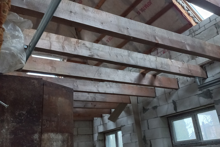 Незавершенное незаконсервированное капитальное строение (Садовый дачный домик) и земельный участок площадью 0,0862 га, расположенные  по адресу: Минская обл., Минский р-н, СТ "Форт" 