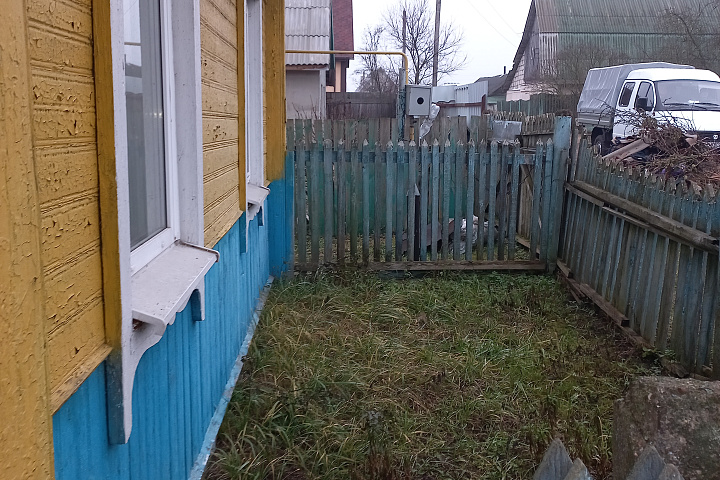 1/2 доля в праве собственности на капитальное строение с инв.номером 615/С-14176 (наименование жилой дом), расположенное по адресу: Минская обл., Червенский р-н, г. Червень, пер. Колхозный, 12