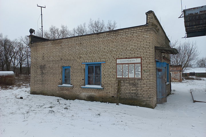 Здание специализированное для ремонта и технического обслуживания автомобилей, площадью 36,2 кв.м., расположено по адресу: Минская обл., Слуцкий р-н, Весейский с/с, 9/8, восточнее аг. Весея