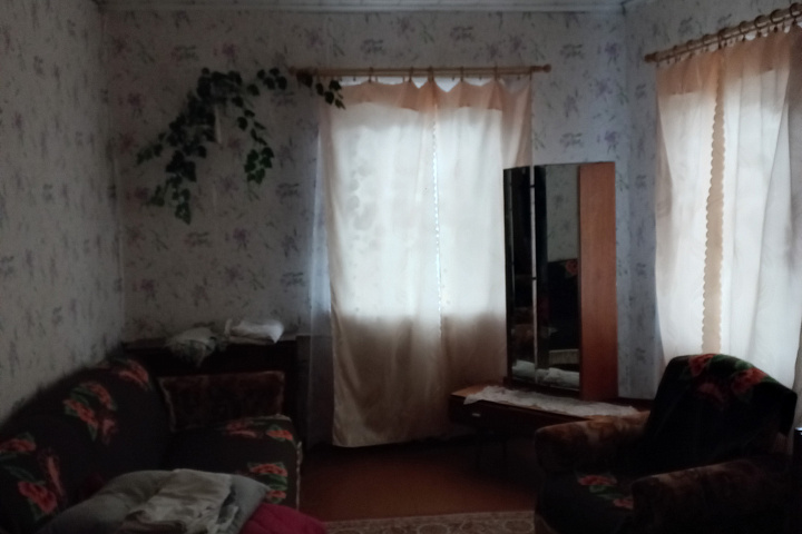 1/2 доля в праве собственности на капитальное строение с инв.номером 615/С-14176 (наименование жилой дом), расположенное по адресу: Минская обл., Червенский р-н, г. Червень, пер. Колхозный, 12