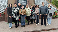 Возложение цветов к памятнику погибшим в годы Великой Отечественной войны к 80-летию Победы в Великой Отечественной войне  